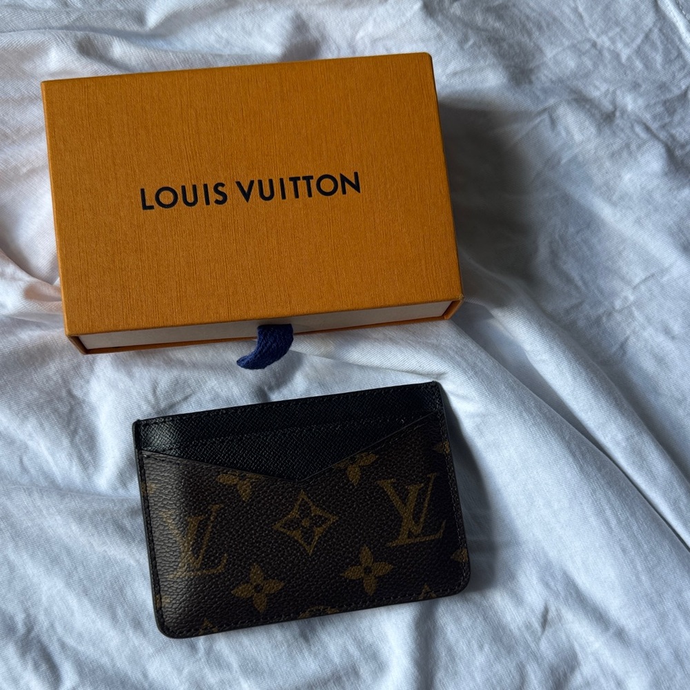 Louis Vuitton Monogram Macassar Canvas
Neo Porte Cartes Card Holder - Picture 4 of 4